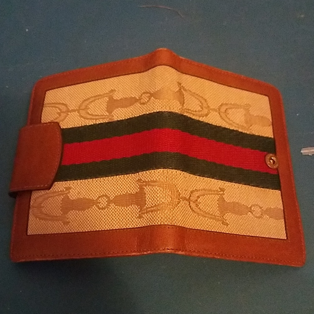 Vintage wallet/photo holder. Amazing find! - Picture 5 of 5